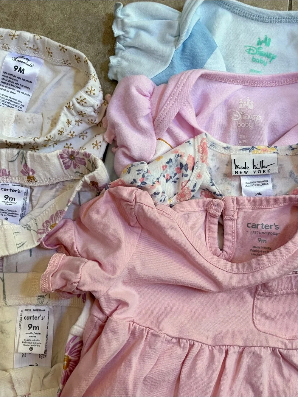 Lot Of 20 Baby Girl 6-9 Month Clothing Bundle Pajamas Shorts body suits onesies